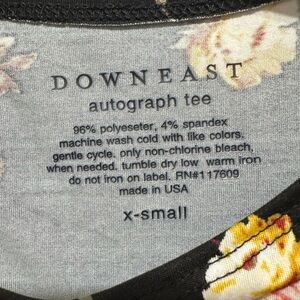 Fitted shirt, black w/flowers, extra small, down east